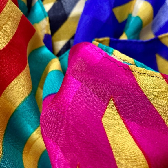 Liz Claiborne striped silk scarf. Multi coloured. - Picture 8 of 10